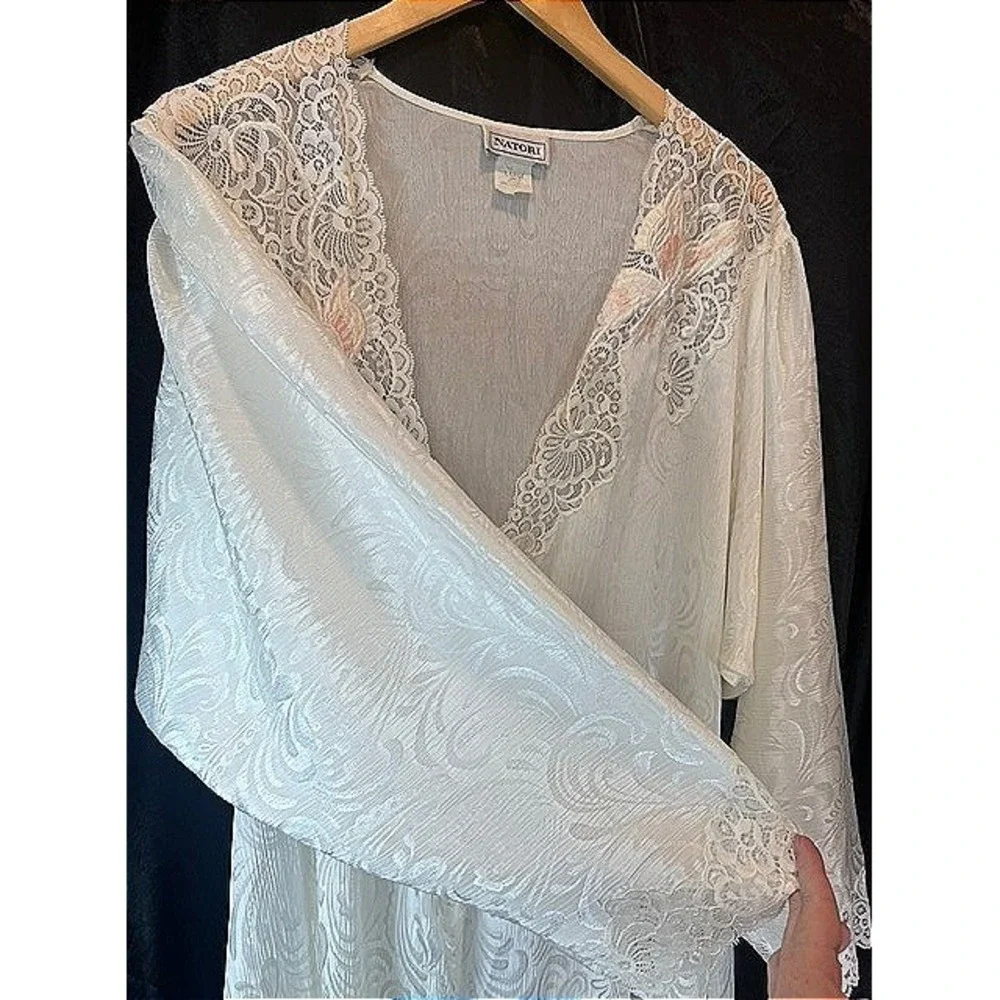 VTG Natori White Satin Jacquard Robe L Lace Embroider Butterfly Bridal Coquette